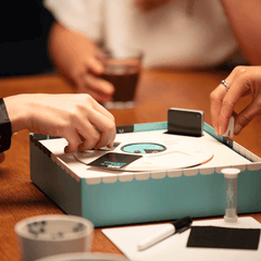 ASMODEE - HINT (Inglés) - Gamesmart